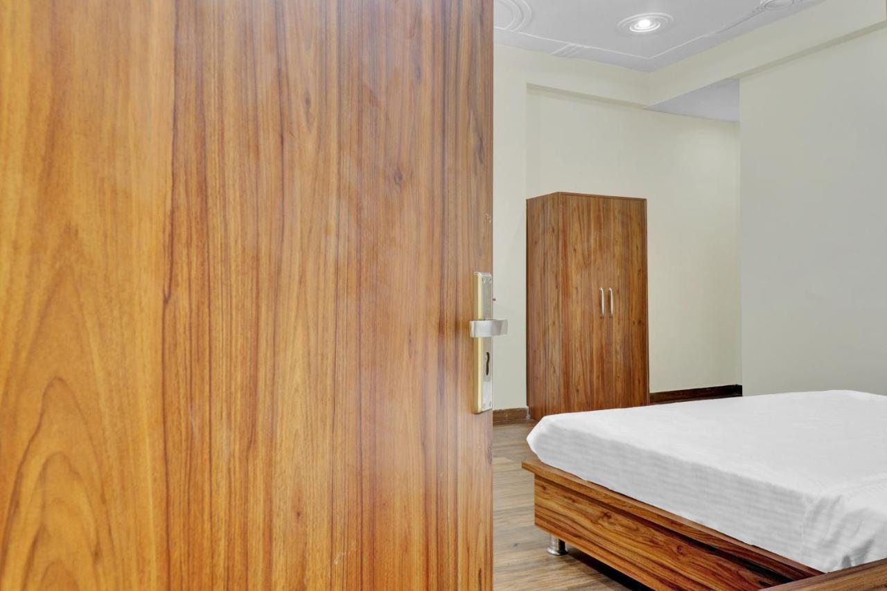 Collection O Pearl Inn Guest House Gwalior Esterno foto